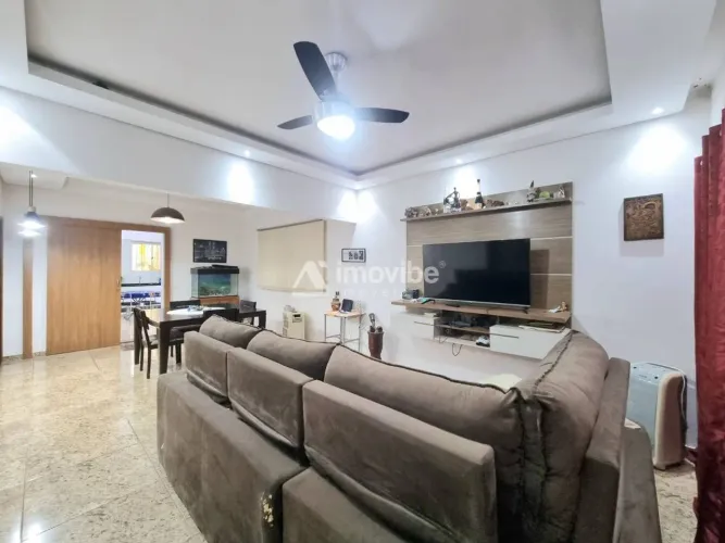 Casa à venda com 228m², 3 dormitórios e piscina no Jardim Planalto  Nova Odessa/SP