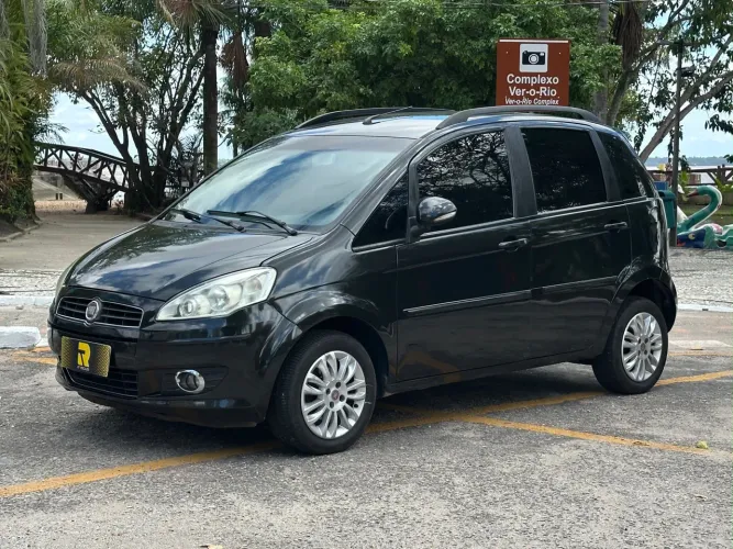 Fiat Idea Attractive 1.4 Fire Flex 8V 5P 2012
