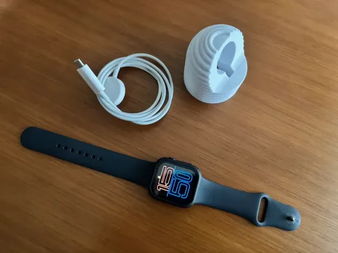 Apple Watch SE 2ª Geração + Pulseira + Carregador + Base