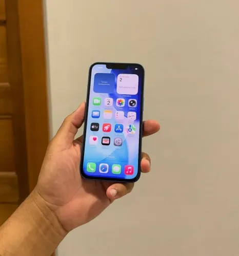 IPhone 13 azul 128GB Face iD ok aceito troca!