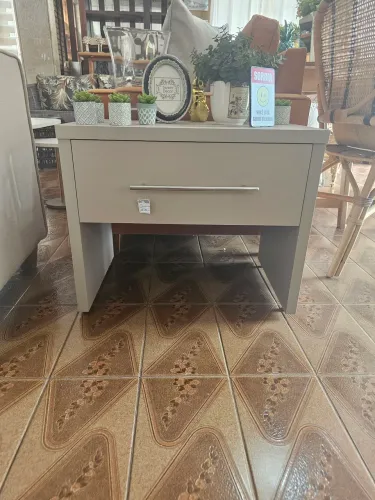 Criado mudo