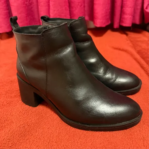 Bota Preta Cano Curto 37