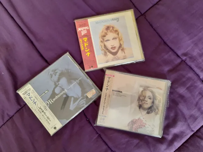 Madonna Lote CDs Singles Japan Edition com OBI.
