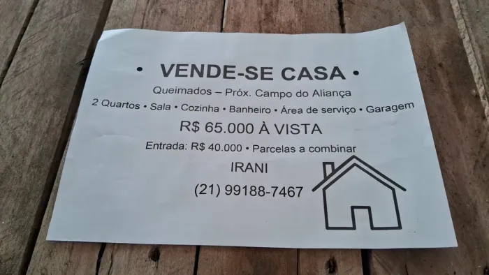 Casa a venda em Queimados, RJ.