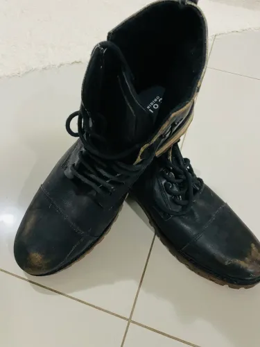 Bota Colcci Masculina - Modelo Pedro - Tamanho 41, serve 42