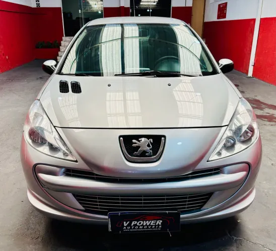Peugeot 207 Sedan Passion XR 1.4 Flex 8V 4P 2013