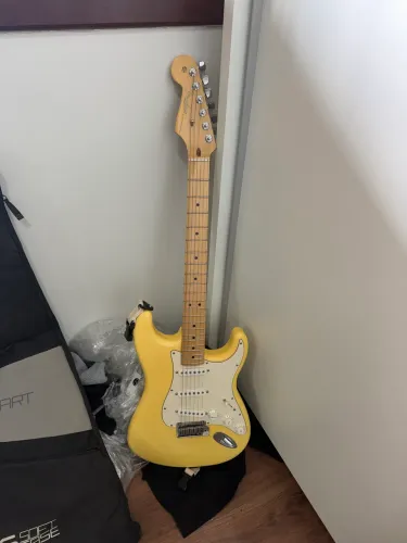 Guitarra fender stratocaster Standard USA 2012