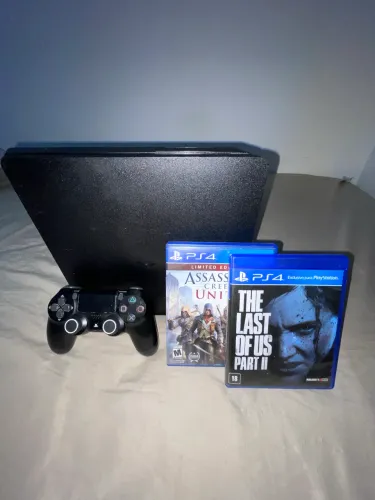 Vendo ps4 slim 500gb com dois jogos!! Para sair hoje!!