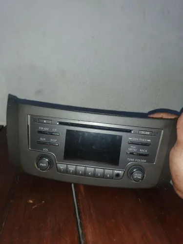 Rádio original Nissan Sentra