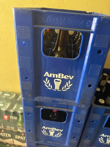Caixa de Ambev litrão 