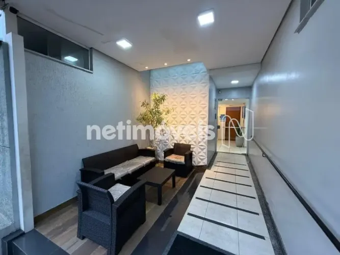 VENDA APARTAMENTO 2 QUARTOS, PRÉDIO COM ELEVADOR !