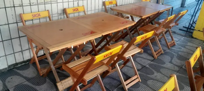 Jogo de mesa e cadeira