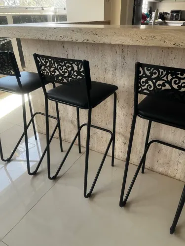 Jogo com as 3 banquetas (usadas)