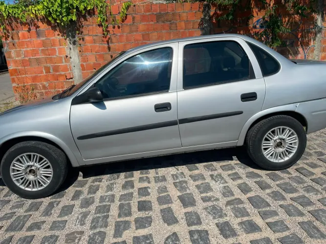 Chevrolet Corsa Sedan 1.0 MPFI 8V 71cv 4P 2004