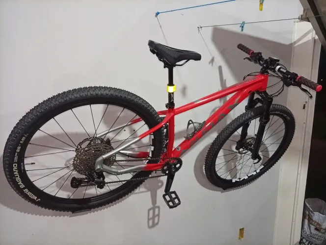 Vendo ou troco por speed tamanho 56