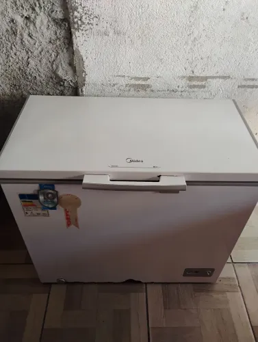 Combo comercial completo. Expositor gelopar 410 l mais freezer Midea 150 litro (único dorn