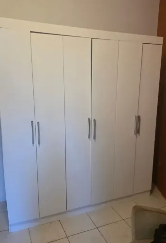 Guarda roupa 6 portas 