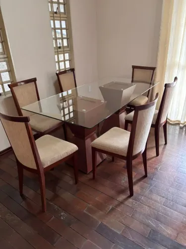 Mesa de Jantar com Tampo de Vidro 1,80m + 6 Cadeiras