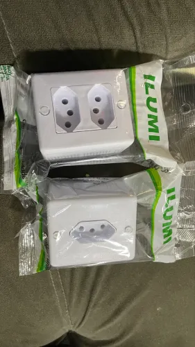 Tomada sobrepor Ilumi 2P+T dupla e simples