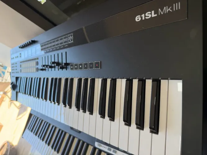 Controlador novation sl mk3 61
