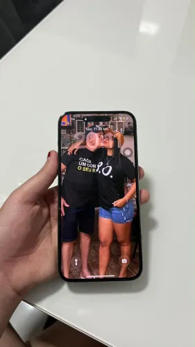 Celular semi novo 