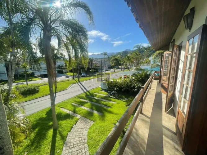 Casa à Venda no Condomínio Costa Verde Tabatinga