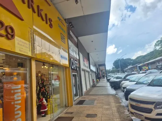 LOJA 109/110 SUL RUA DAS ELETRICAS 130 m² DE ÁREA CONSTRUÍDA