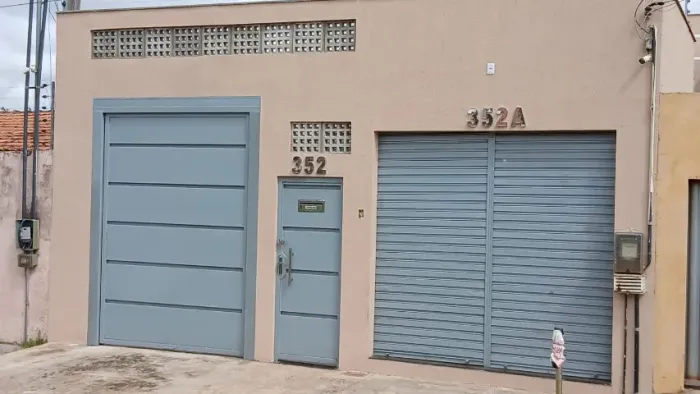 CASA PREMIUM COM PISCINA, CHURRASQUEIRA E SEGURANÇA TOTAL