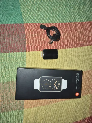 ?Xiaomi Smart Band 7 Pro + carregador (sem pulseira)