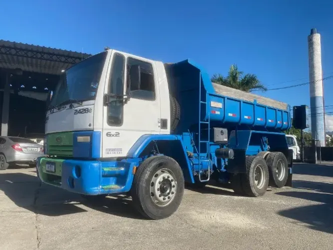 Ford Cargo 2428 Cacamba basculante Truck 6x2