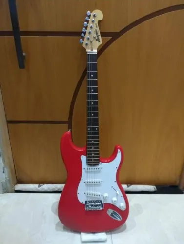 Guitarra+amplificador e cabos