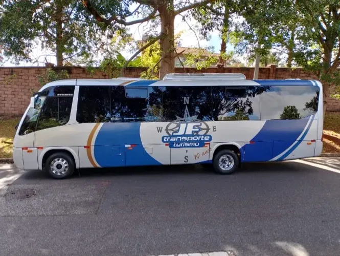 Micro ônibus sênior rodoviário 