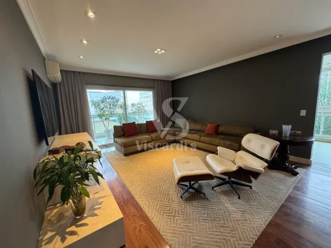 Vendo apartamento alto padrão com quadro suítes e quatro vagas de garagem, localização exc