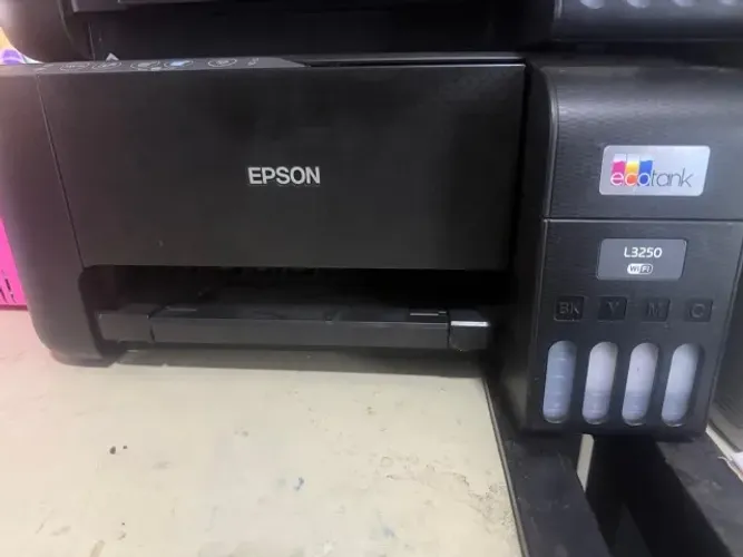 impressora espson L3250 700,00