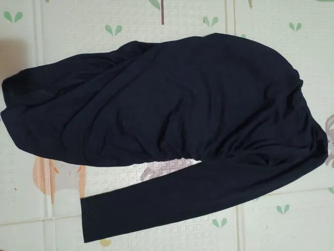 Vendo vestido uma manga longa