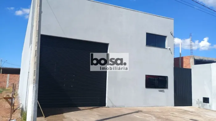 BARRACÃO NOVO EM PIRATININGA ! !