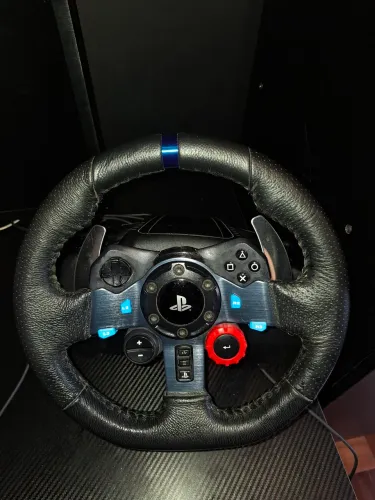 Volante Logitech G29 para Consoles PS e PC + Câmbio 6 Marchas e Borboletas Magnéticas