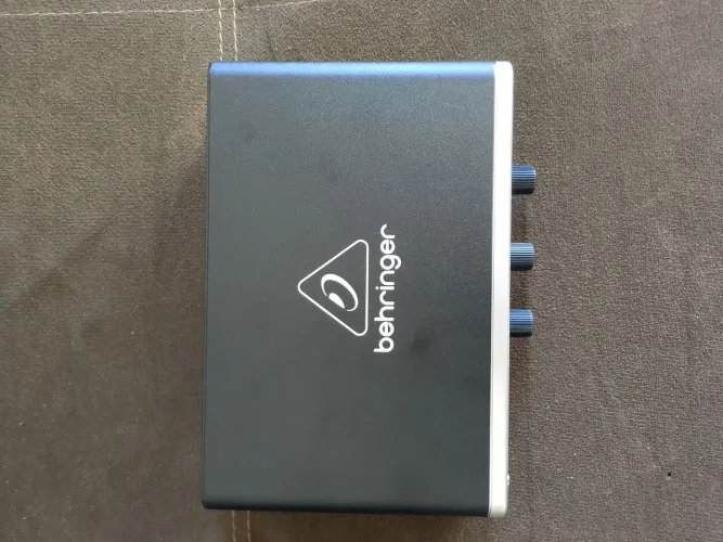 Vendo interface de áudio U-PHORIA UM22 