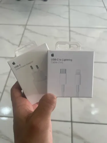 Carregador iPhone Ori?