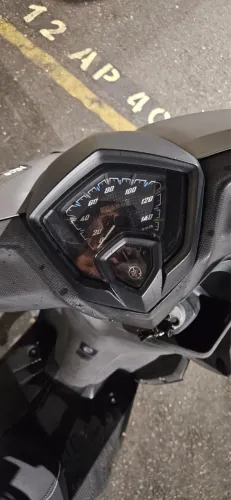 Moto Neo automática, único dono.