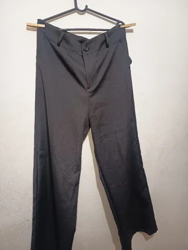 Calça alfaiataria EXG nunca usada