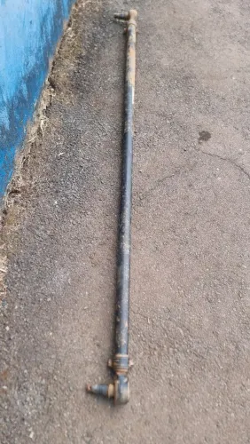 Barra de direção de caminhão,não está empenada , só instalar.