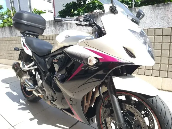 Suzuki GSX 650F - APENAS 25.000 KM