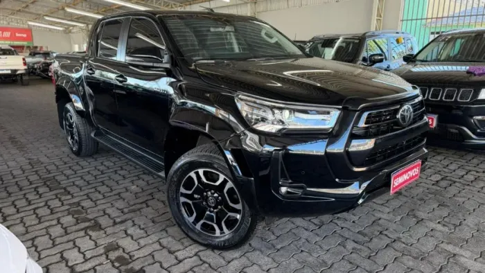 Toyota Hilux CD SRX 4X4 2.8 TDI 16V Diesel Aut. 2025
