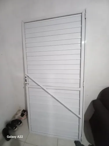 Portão de alumínio