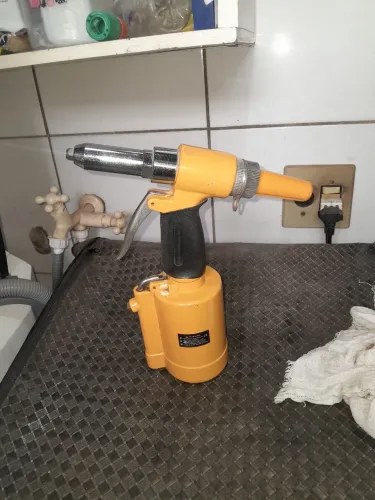 Rebitador Pneumático
