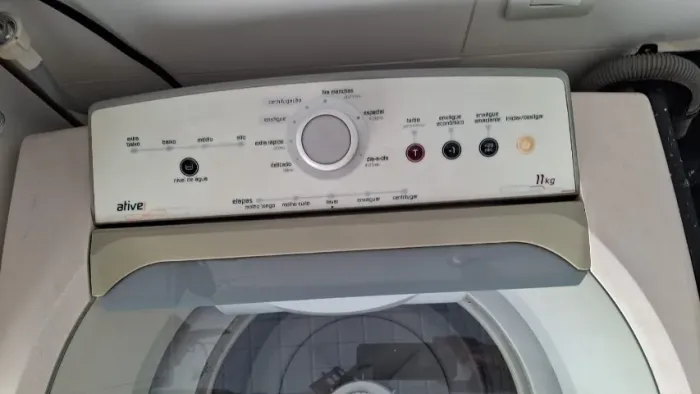 Lavadora de roupas modelo Ative Brastemp