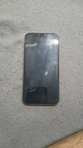 iPhone 11 pro - 64gb