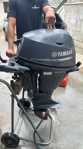 Motor de barco Yamaha  4 tempos  20HP