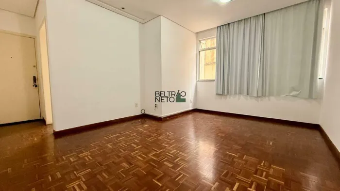 Apartamento 02 quartos para alugar no Estoril